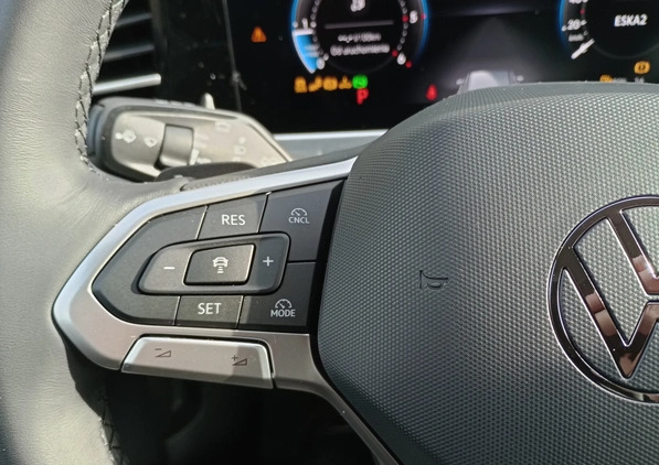 Volkswagen Passat cena 205900 przebieg: 10, rok produkcji 2024 z Dębica małe 466